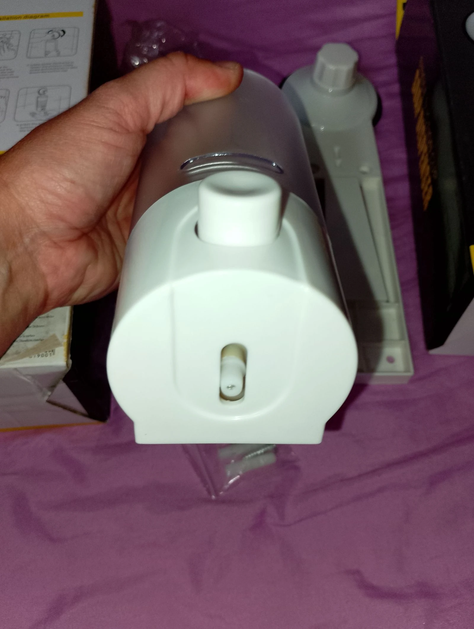 New Wall-Mounted Suction Cup Soap Dispenser – photo 6